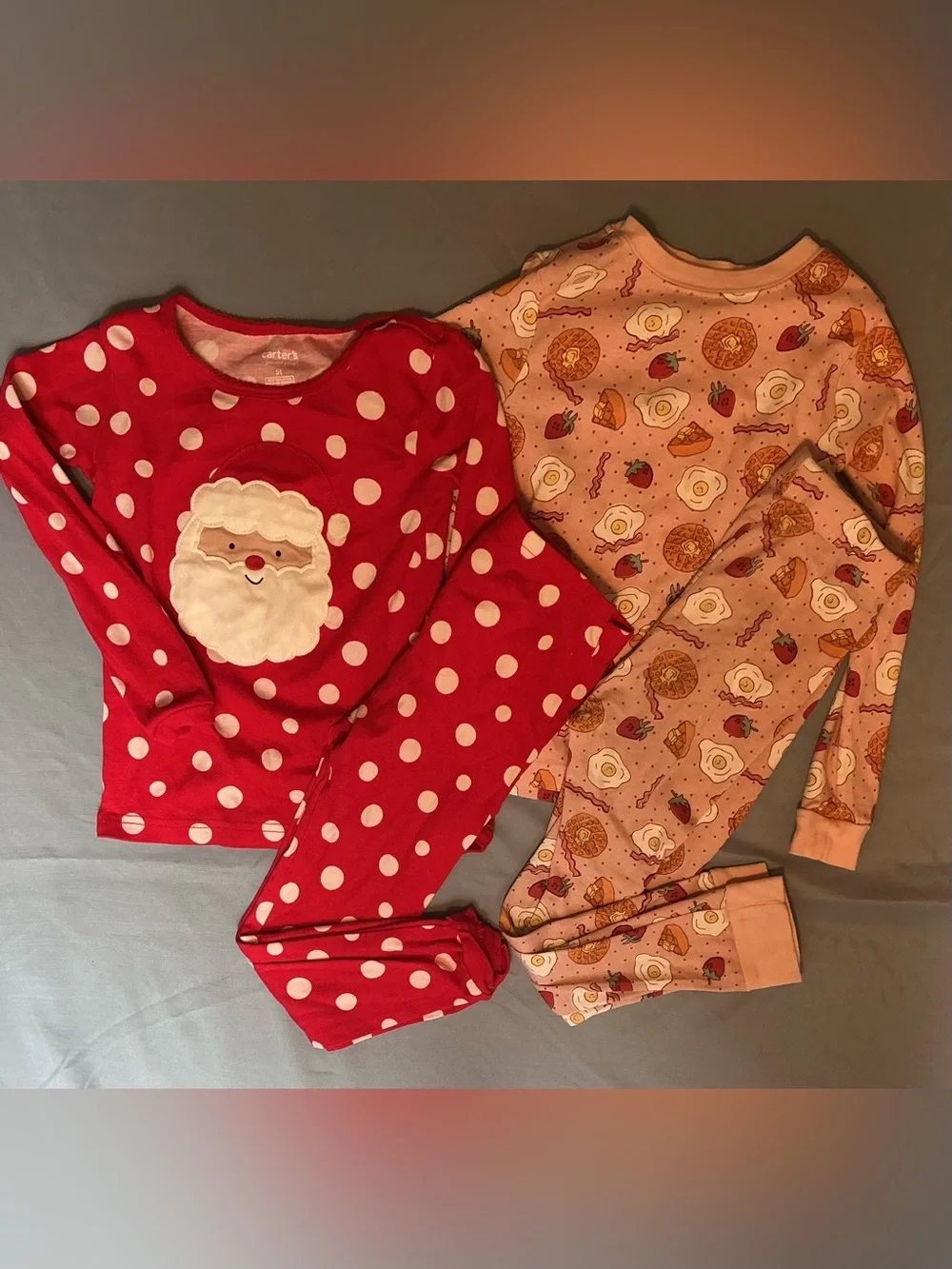 Kids Red Santa Polka Dot Pajama Set & Pink Breakfast Print Pajamas size 5